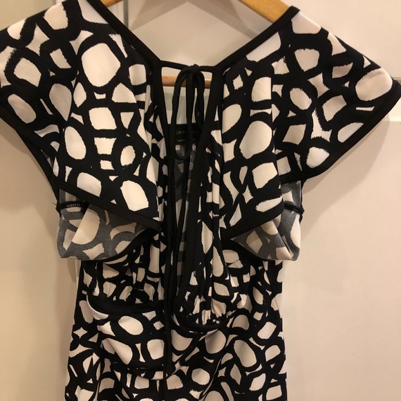 Clothes - Picture 3 of 4